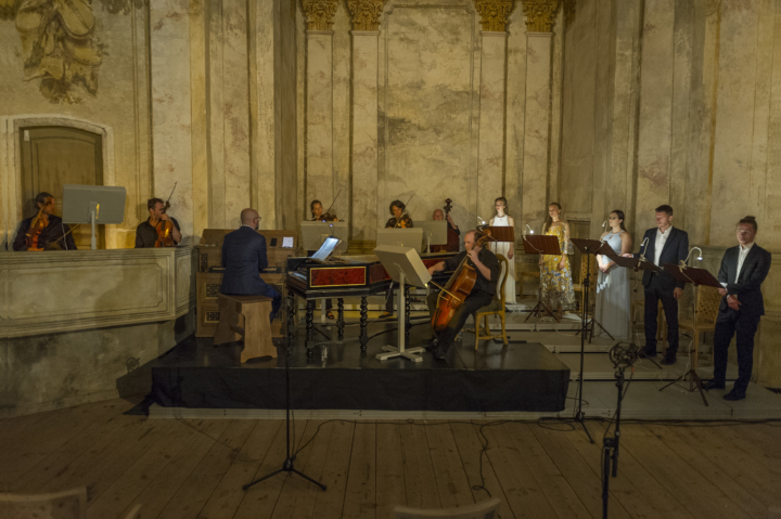 Musiker ur Confidencen Opera & Music Festival Orchestra, Johan Hansson Lindström, Emilia Utter, Ingrid Berg, Mathilda Bryngelsson, Anders J. Dahlin och David Risberg. Foto: Hans Nilsson.